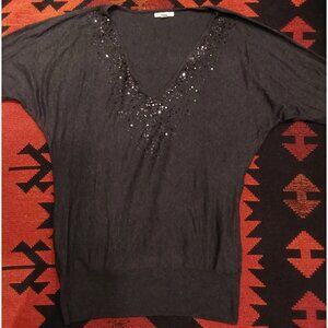 New York & Company XL Gray V-Neck Sequin Embellished Lightweight Knit Top